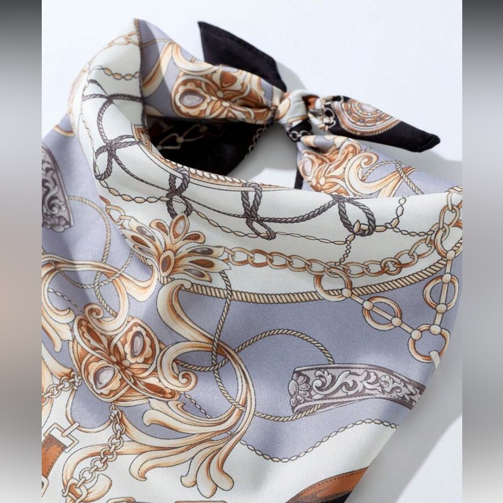 Gold Accented White Chain Scarf N1396 - Picture 4 of 5